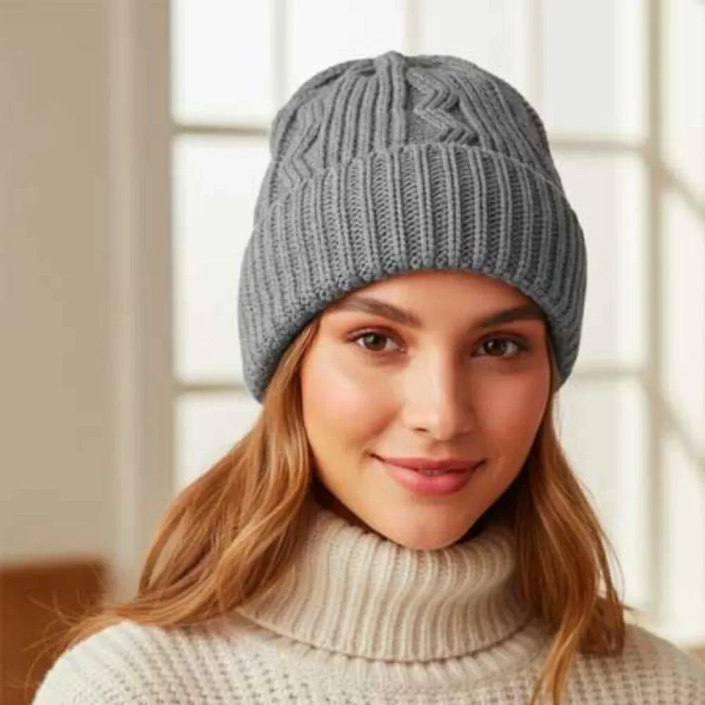 Ladies Grey Stylish Winter Hat